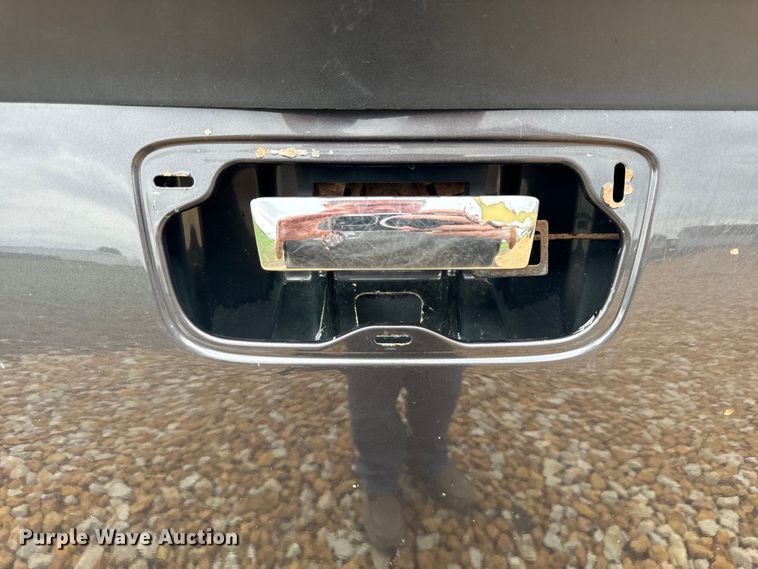 image for item OG9566 2011 GMC Sierra 1500 Crew Cab pickup truck