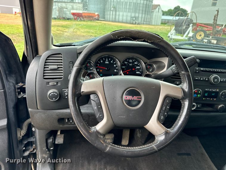 image for item OG9566 2011 GMC Sierra 1500 Crew Cab pickup truck