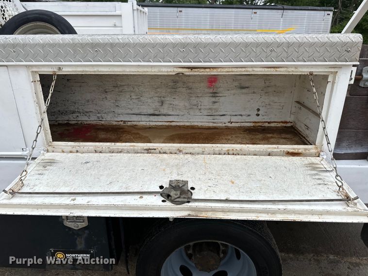 image for item OI9207 2009 Ford F450 Super Duty utility / service truck