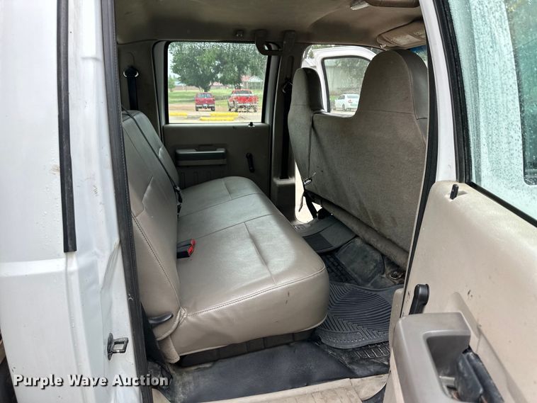 image for item OI9207 2009 Ford F450 Super Duty utility / service truck