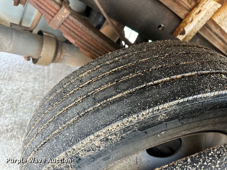 image for item OI9207 2009 Ford F450 Super Duty utility / service truck