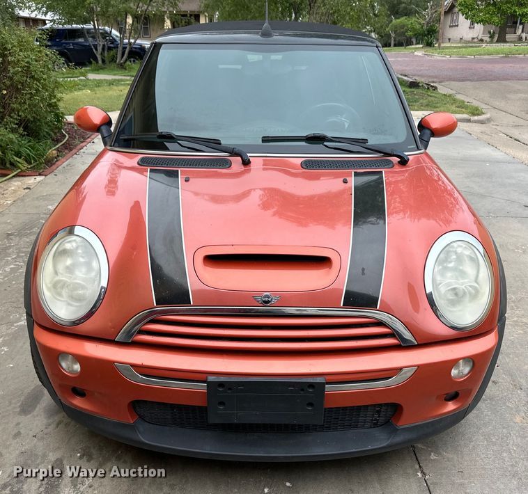 image for item OI9214 2007 Mini Cooper S convertible