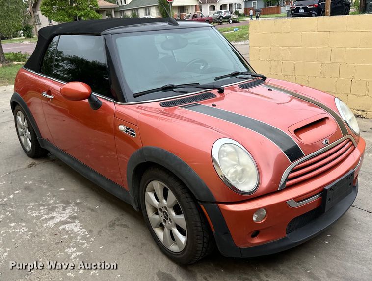 image for item OI9214 2007 Mini Cooper S convertible