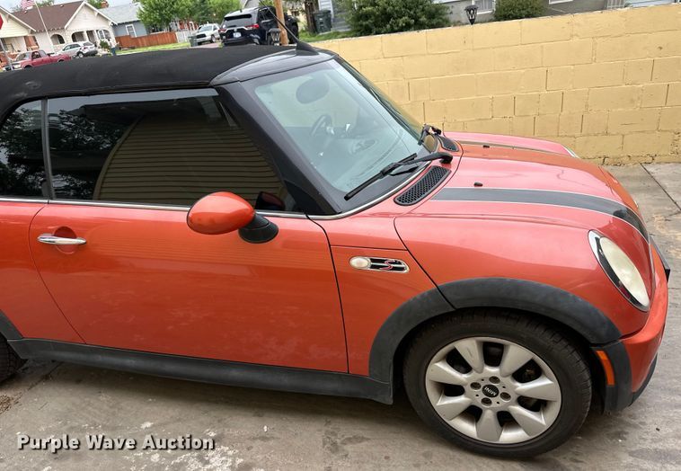 image for item OI9214 2007 Mini Cooper S convertible