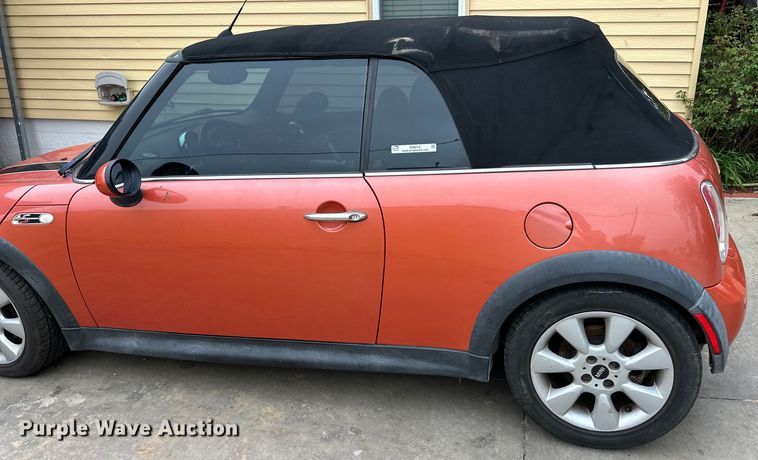 image for item OI9214 2007 Mini Cooper S convertible