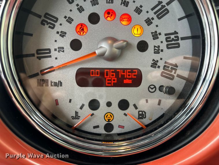 image for item OI9214 2007 Mini Cooper S convertible