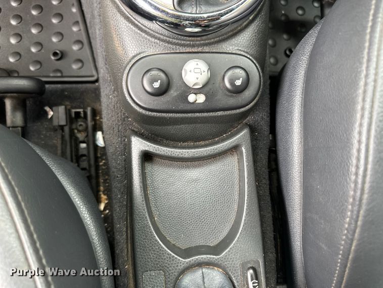 image for item OI9214 2007 Mini Cooper S convertible