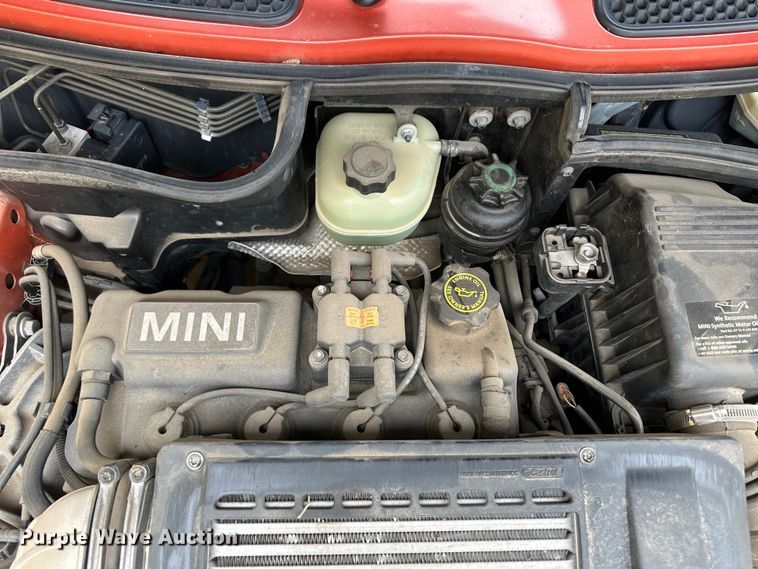 image for item OI9214 2007 Mini Cooper S convertible