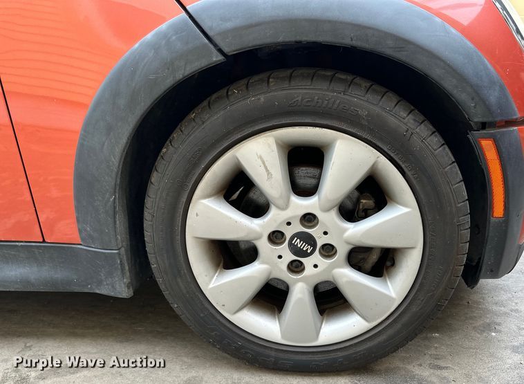 image for item OI9214 2007 Mini Cooper S convertible