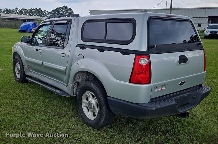 image for item OK9886 2002 Ford Explorer Sport Trac pickup truck