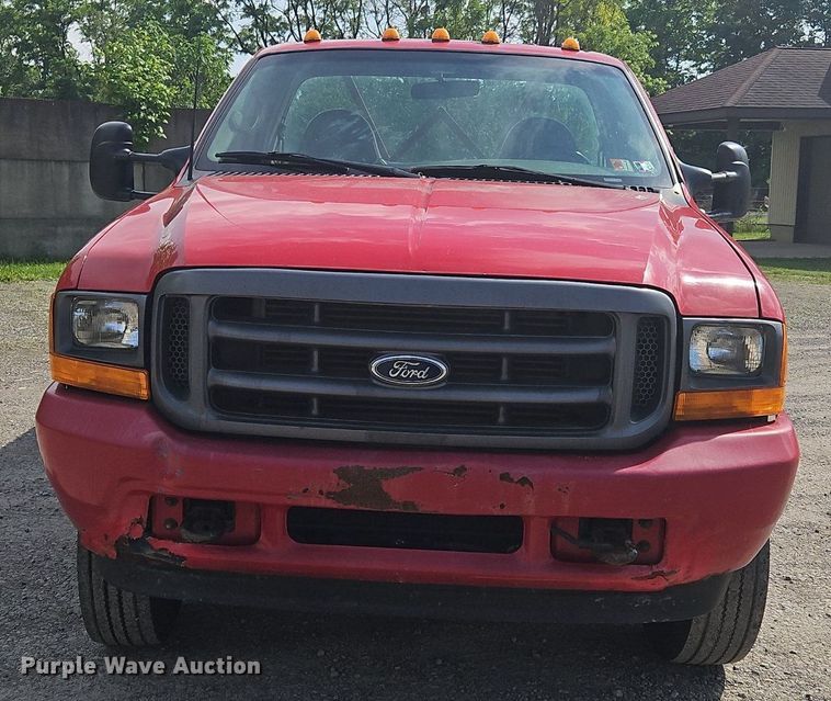 image for item OK9895 2001 Ford F550 Super Duty XL flatbed truck