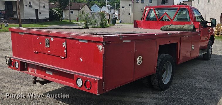 image for item OK9895 2001 Ford F550 Super Duty XL flatbed truck