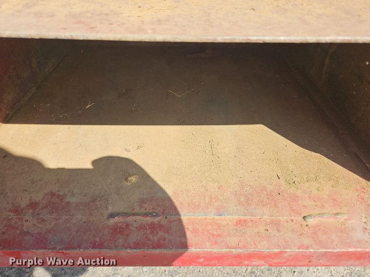 image for item OK9895 2001 Ford F550 Super Duty XL flatbed truck