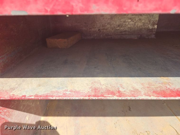 image for item OK9895 2001 Ford F550 Super Duty XL flatbed truck