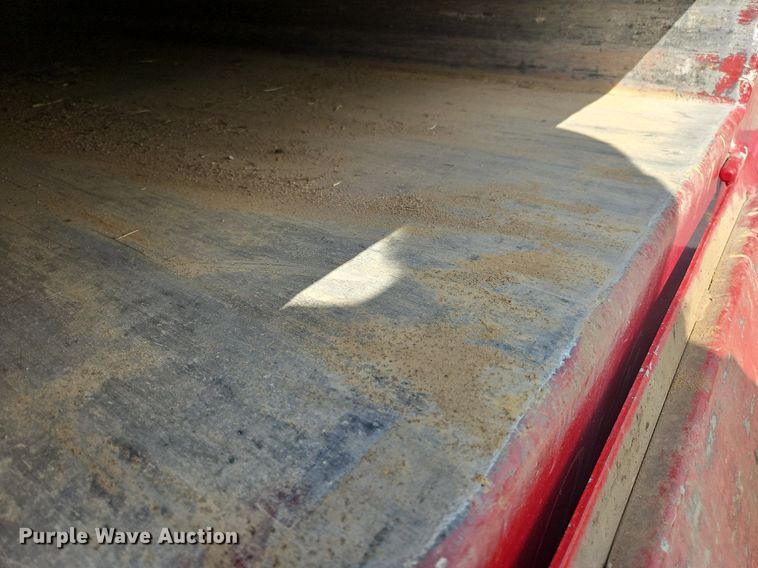 image for item OK9895 2001 Ford F550 Super Duty XL flatbed truck