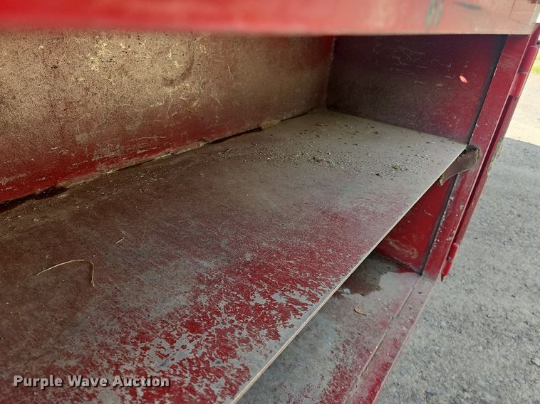 image for item OK9895 2001 Ford F550 Super Duty XL flatbed truck