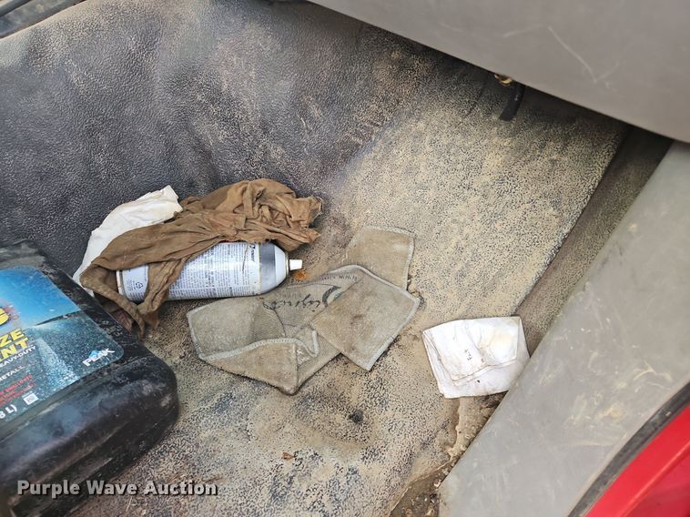 image for item OK9895 2001 Ford F550 Super Duty XL flatbed truck