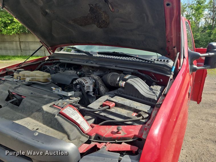 image for item OK9895 2001 Ford F550 Super Duty XL flatbed truck