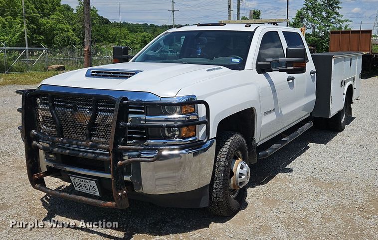 image for item OK9936 2017 Chevrolet  Silverado 3500HD Crew Cab utility bed pickup truck