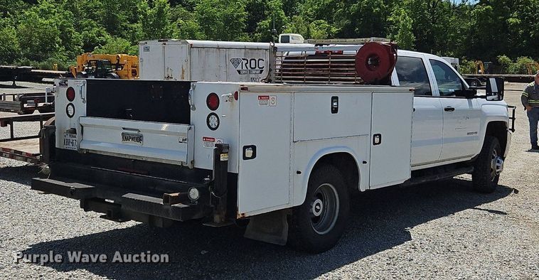 image for item OK9936 2017 Chevrolet  Silverado 3500HD Crew Cab utility bed pickup truck