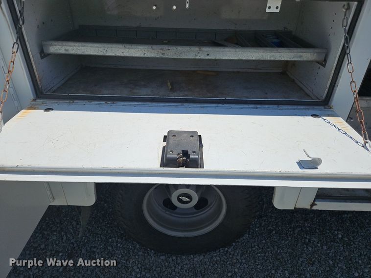 image for item OK9936 2017 Chevrolet  Silverado 3500HD Crew Cab utility bed pickup truck