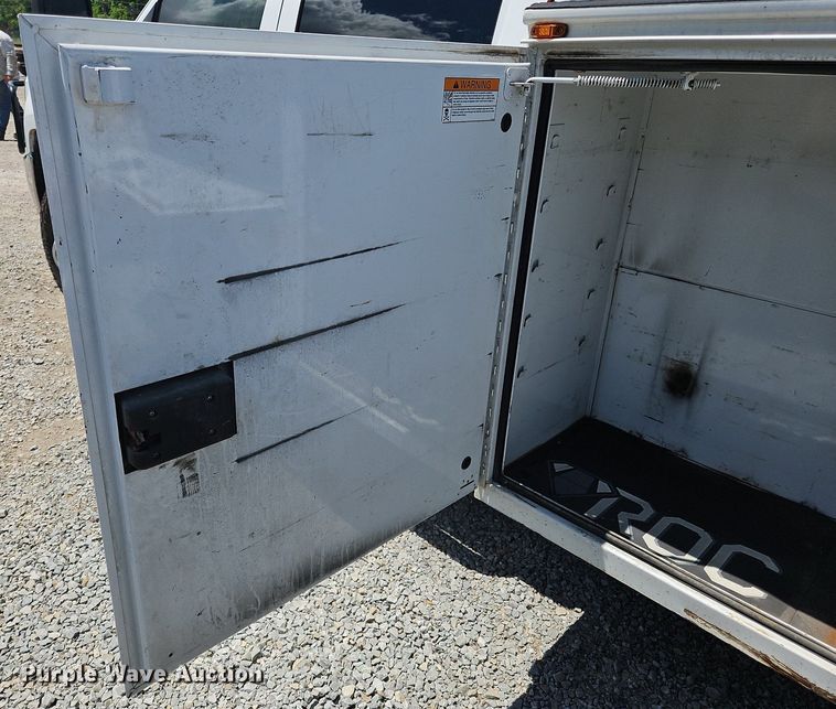 image for item OK9936 2017 Chevrolet  Silverado 3500HD Crew Cab utility bed pickup truck