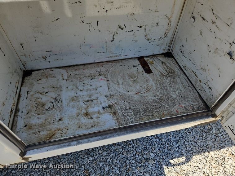 image for item OK9936 2017 Chevrolet  Silverado 3500HD Crew Cab utility bed pickup truck