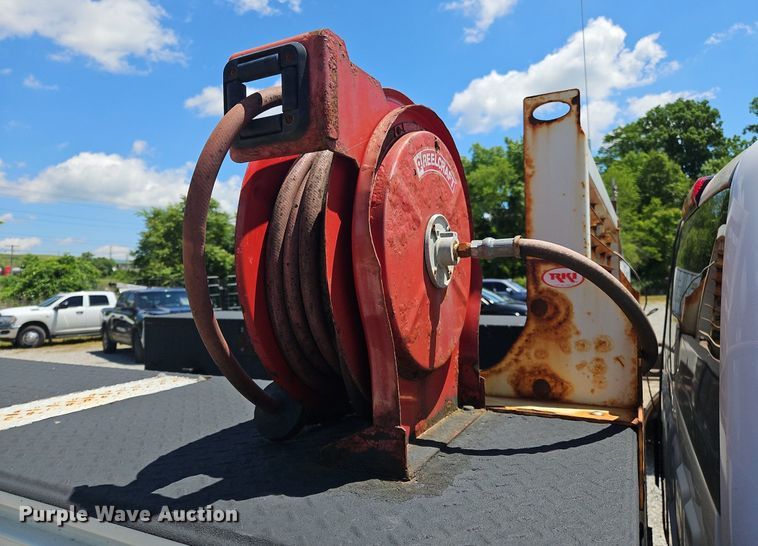 image for item OK9936 2017 Chevrolet  Silverado 3500HD Crew Cab utility bed pickup truck