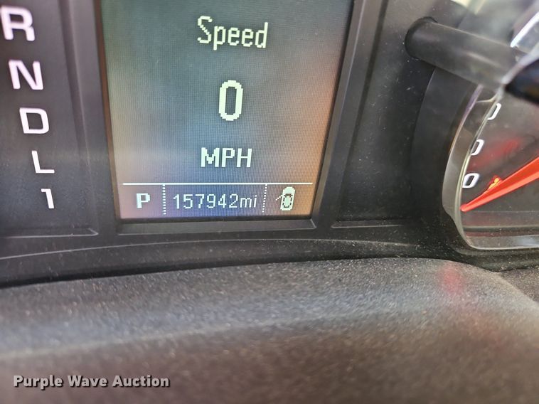 image for item OK9936 2017 Chevrolet  Silverado 3500HD Crew Cab utility bed pickup truck