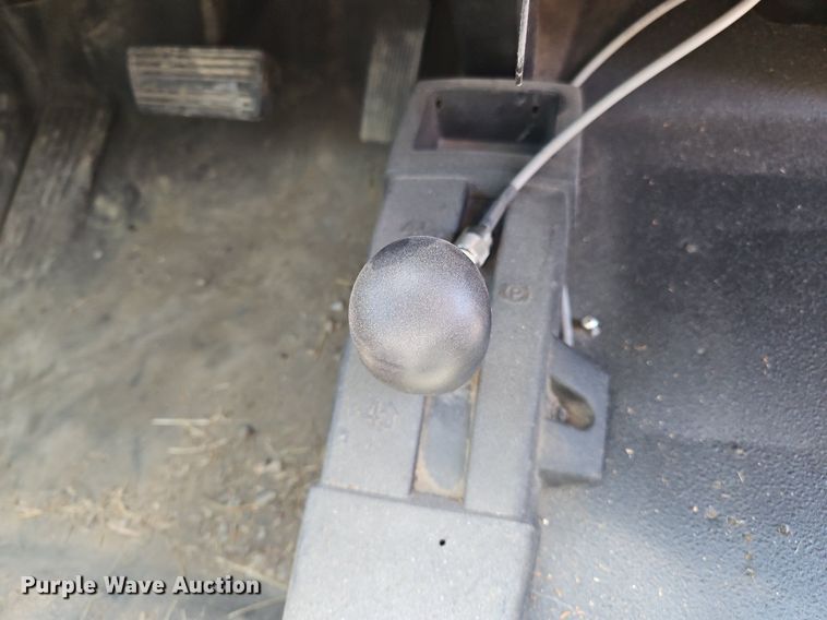 image for item OK9936 2017 Chevrolet  Silverado 3500HD Crew Cab utility bed pickup truck