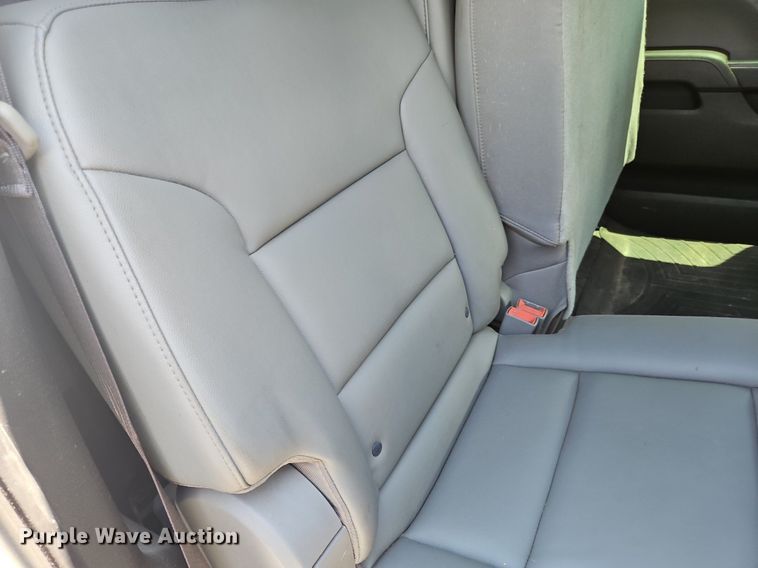 image for item OK9936 2017 Chevrolet  Silverado 3500HD Crew Cab utility bed pickup truck