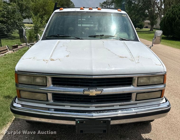image for item OL9588 1994 Chevrolet C3500 flatbed pickup truck