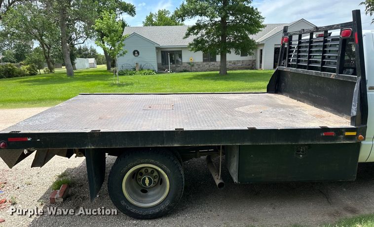 image for item OL9588 1994 Chevrolet C3500 flatbed pickup truck