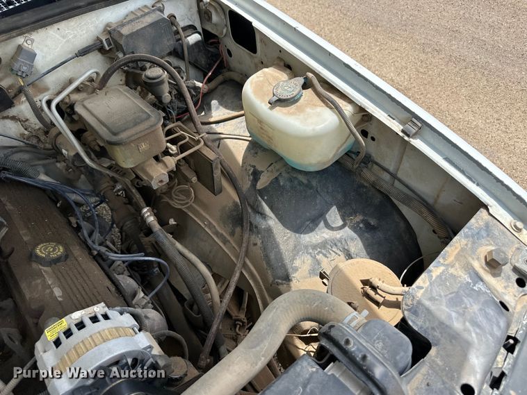 image for item OL9588 1994 Chevrolet C3500 flatbed pickup truck