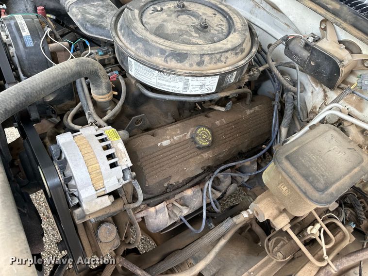 image for item OL9588 1994 Chevrolet C3500 flatbed pickup truck