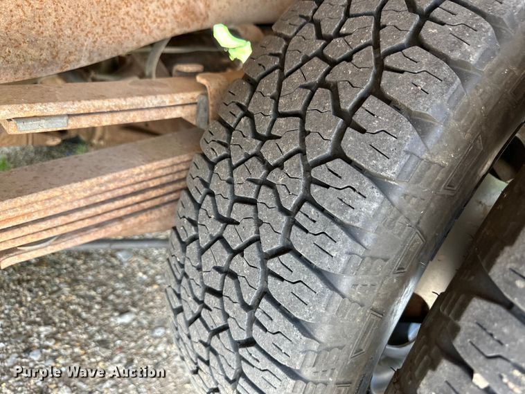 image for item OL9588 1994 Chevrolet C3500 flatbed pickup truck