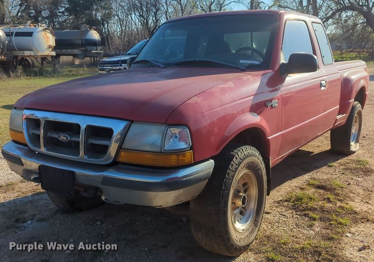 image for item ZA0405 1998 Ford Ranger XLT SuperCab pickup truck