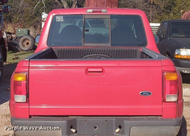 image for item ZA0405 1998 Ford Ranger XLT SuperCab pickup truck
