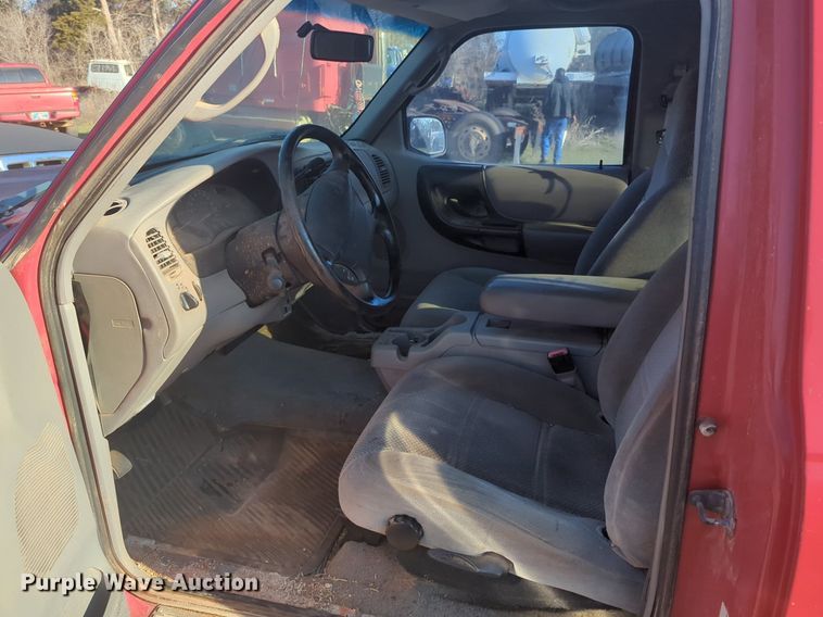 image for item ZA0405 1998 Ford Ranger XLT SuperCab pickup truck
