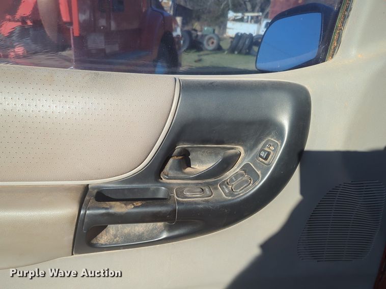 image for item ZA0405 1998 Ford Ranger XLT SuperCab pickup truck