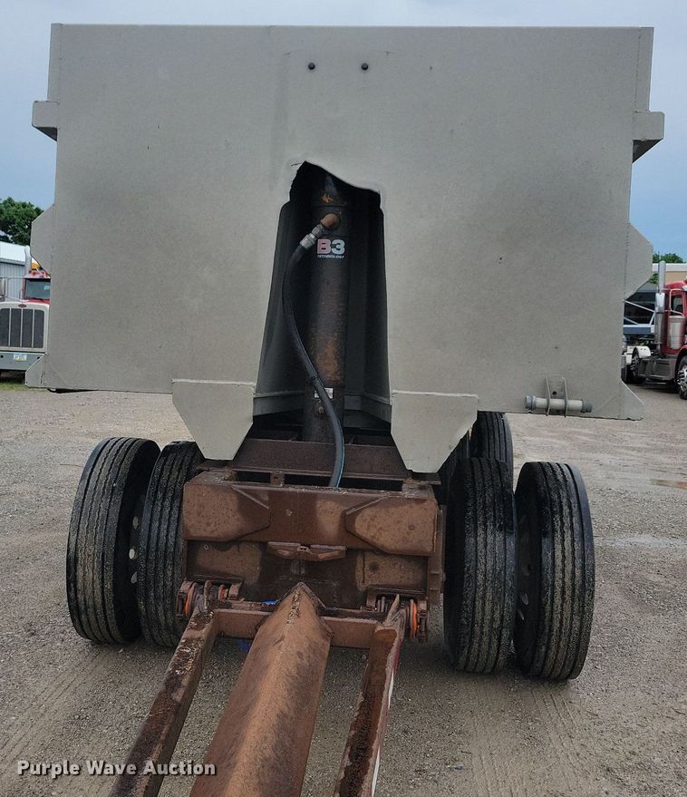 image for item DG0629 2013 Specialty Constructed end dump pup trailer