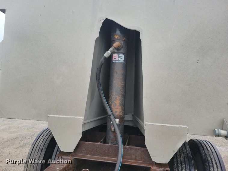 image for item DG0629 2013 Specialty Constructed end dump pup trailer