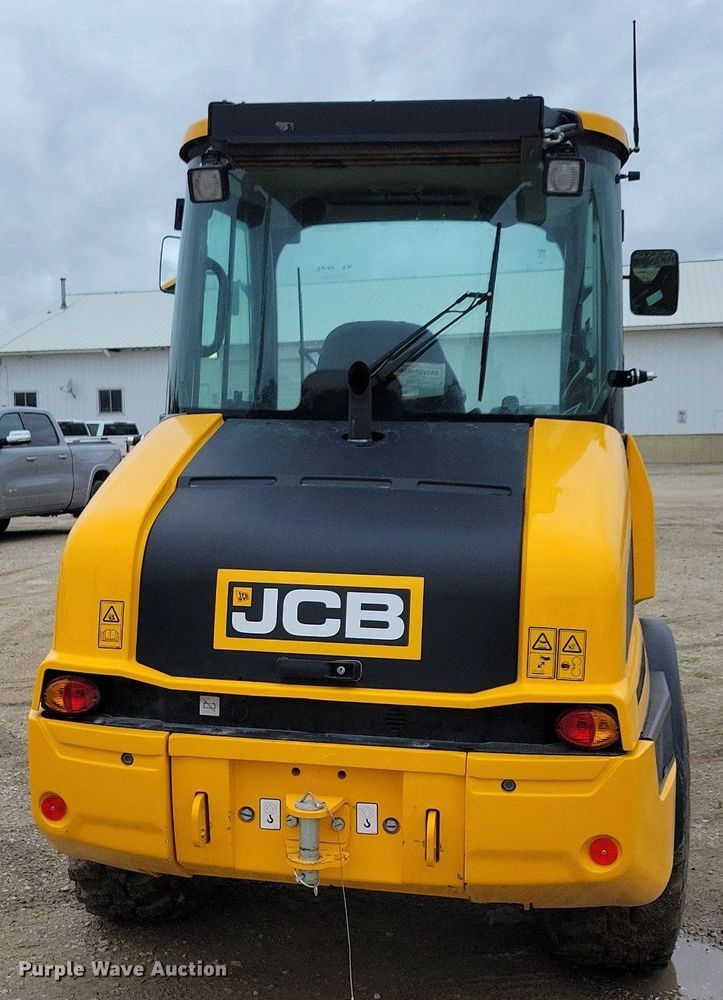 image for item DG0630 2022 JCB 407 wheel loader