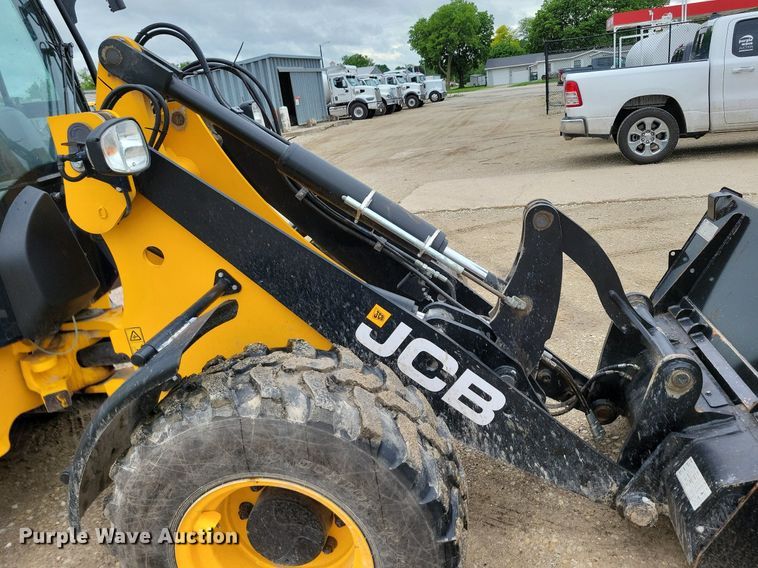 image for item DG0630 2022 JCB 407 wheel loader