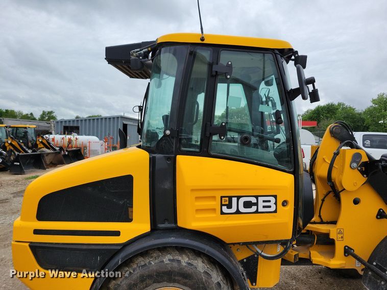 image for item DG0630 2022 JCB 407 wheel loader