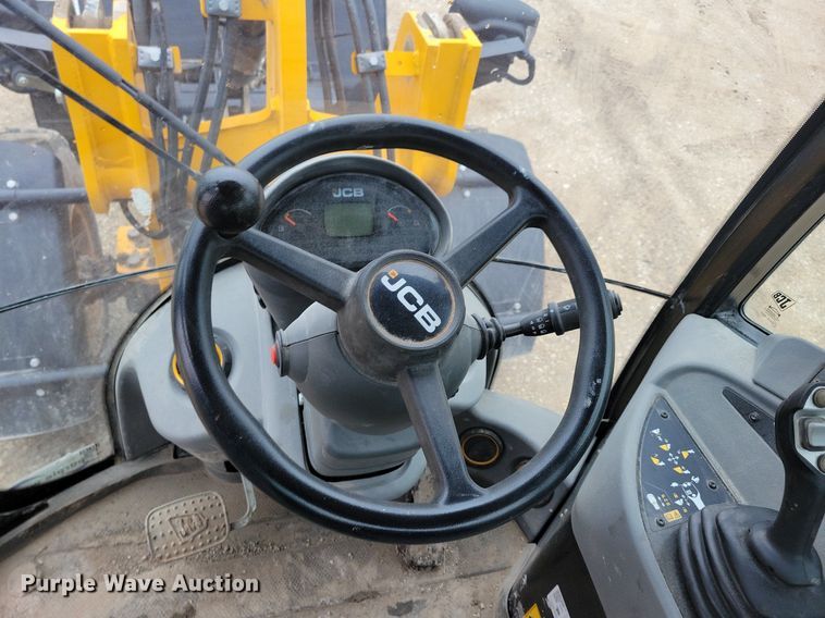 image for item DG0630 2022 JCB 407 wheel loader