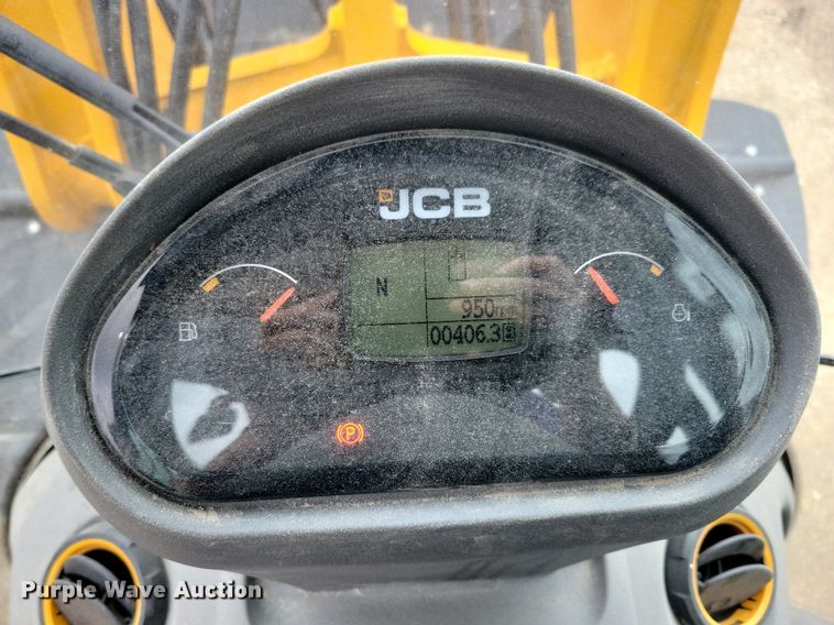 image for item DG0630 2022 JCB 407 wheel loader