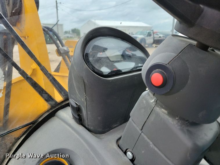 image for item DG0630 2022 JCB 407 wheel loader