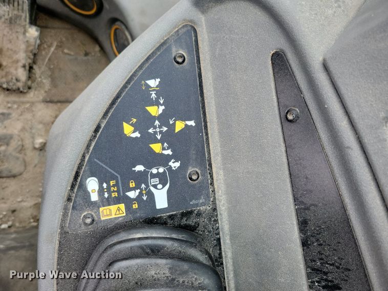 image for item DG0630 2022 JCB 407 wheel loader