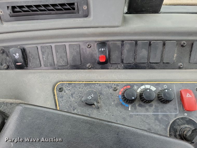 image for item DG0630 2022 JCB 407 wheel loader